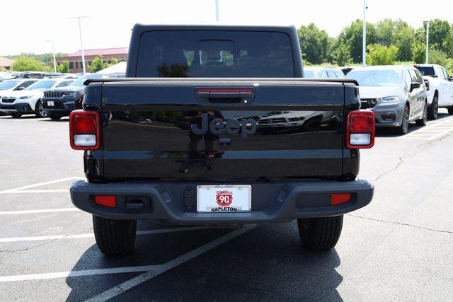 new 2024 Jeep Gladiator car, priced at $45,124