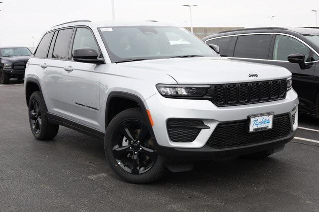 new 2024 Jeep Grand Cherokee car, priced at $39,258