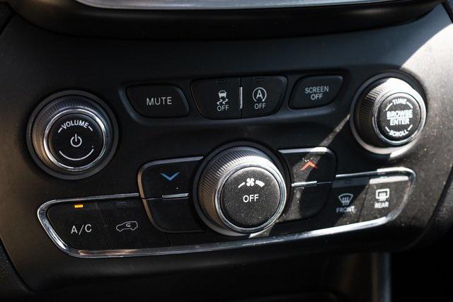 used 2021 Jeep Cherokee car, priced at $23,499