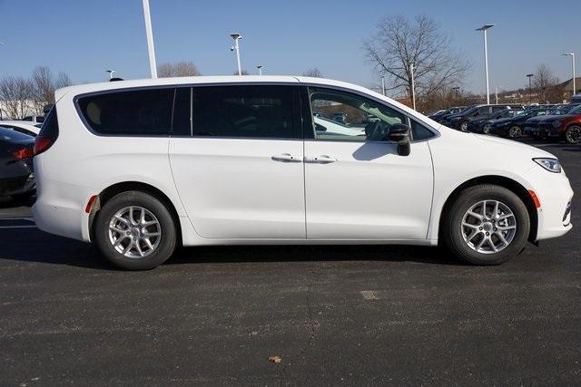 new 2024 Chrysler Pacifica car, priced at $37,500