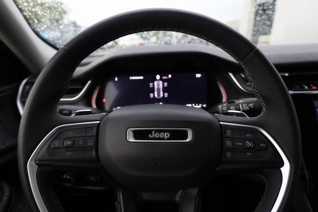 used 2023 Jeep Grand Cherokee car, priced at $28,184