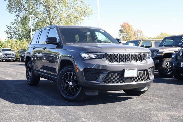 used 2024 Jeep Grand Cherokee car, priced at $32,400