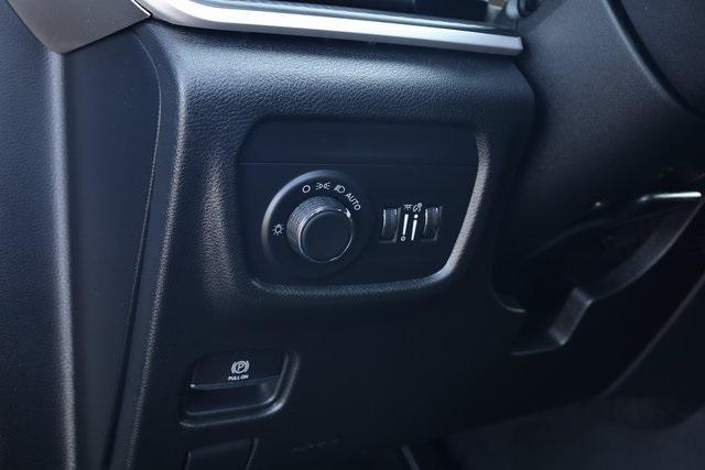 used 2024 Jeep Grand Cherokee car, priced at $32,400