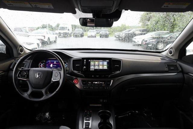 used 2022 Honda Pilot car, priced at $30,000