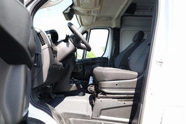 new 2025 Ram ProMaster 2500 car, priced at $40,900