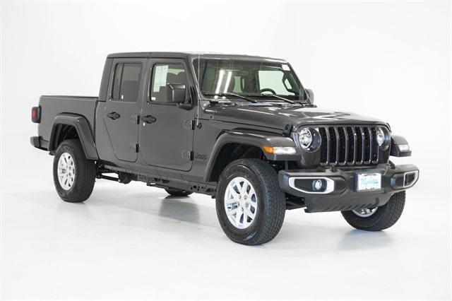 used 2023 Jeep Gladiator car, priced at $42,100