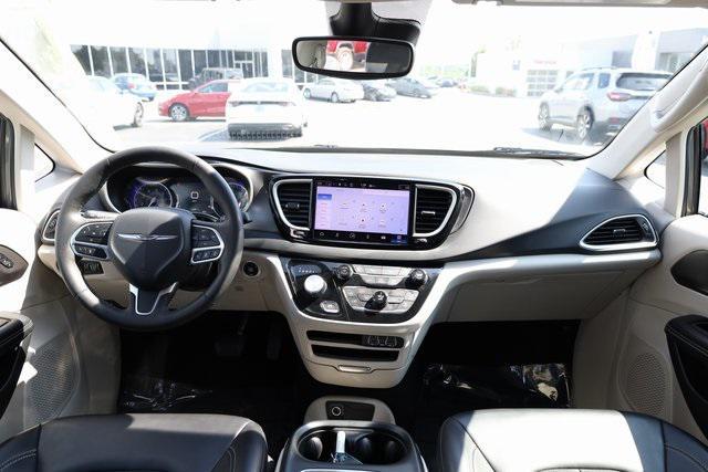 used 2023 Chrysler Pacifica car, priced at $23,070