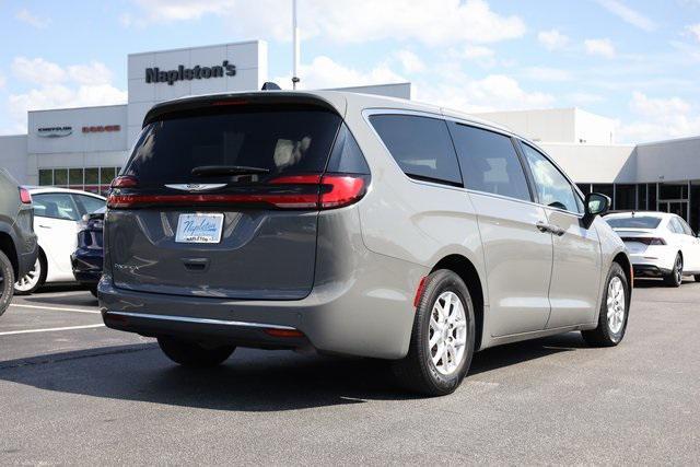 used 2023 Chrysler Pacifica car, priced at $23,070