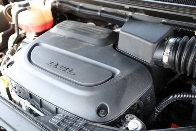used 2023 Chrysler Pacifica car, priced at $23,070
