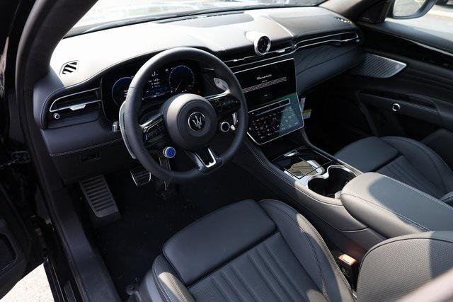 new 2025 Maserati Grecale car, priced at $77,925