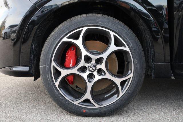 new 2025 Alfa Romeo Tonale car, priced at $35,996
