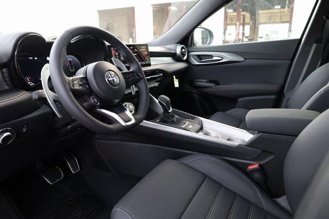 new 2025 Alfa Romeo Tonale car, priced at $35,996