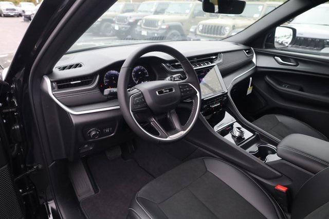 new 2025 Jeep Grand Cherokee car, priced at $44,752