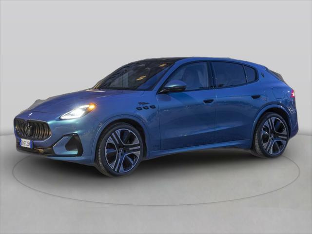 new 2025 Maserati Grecale car, priced at $89,705