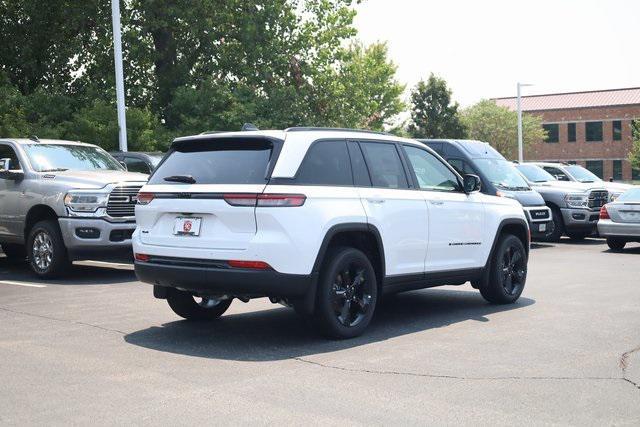 new 2025 Jeep Grand Cherokee car, priced at $40,845