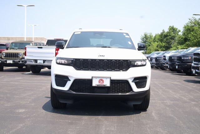 new 2025 Jeep Grand Cherokee car, priced at $40,845