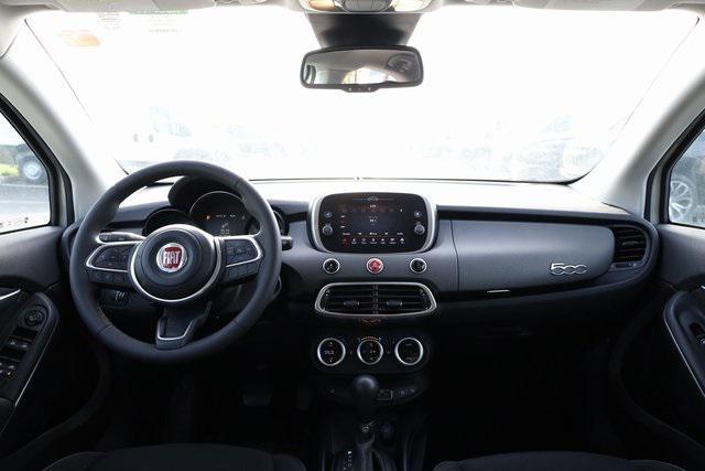 new 2023 FIAT 500X car