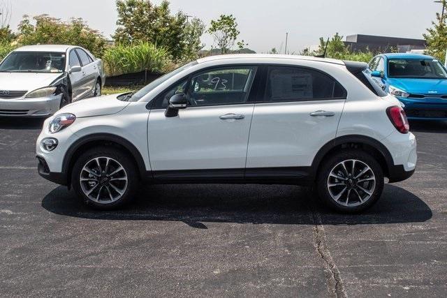 new 2023 FIAT 500X car