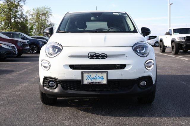 new 2023 FIAT 500X car