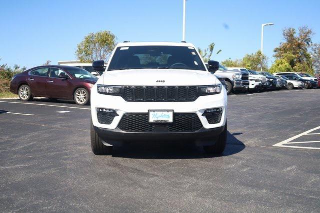 new 2025 Jeep Grand Cherokee car, priced at $46,187