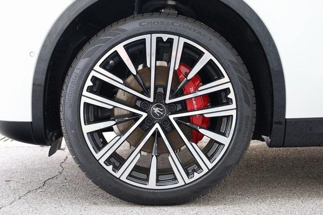 new 2025 Maserati Grecale car, priced at $74,496