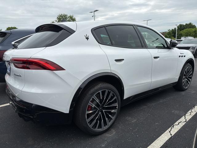 new 2025 Maserati Grecale car, priced at $76,496