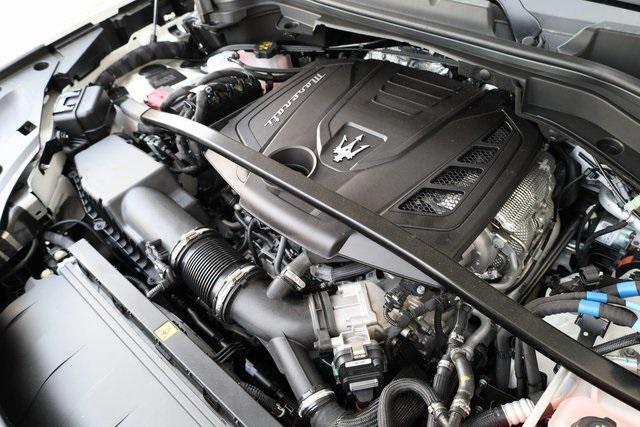 new 2025 Maserati Grecale car, priced at $74,496