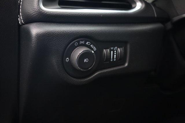 used 2024 Chrysler Pacifica car, priced at $36,036