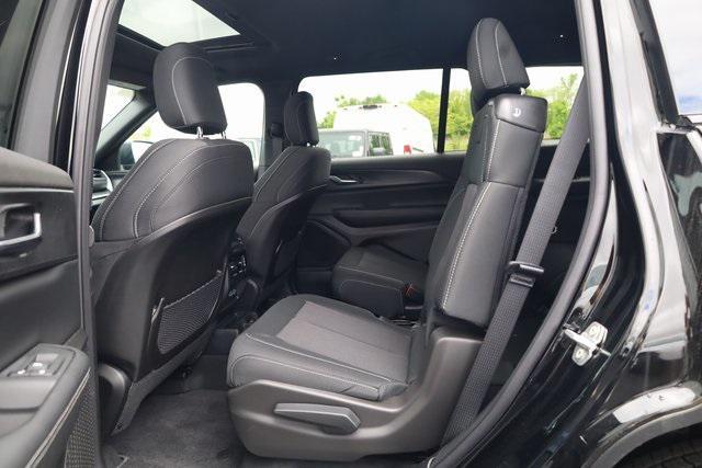 new 2025 Jeep Grand Cherokee L car, priced at $37,076