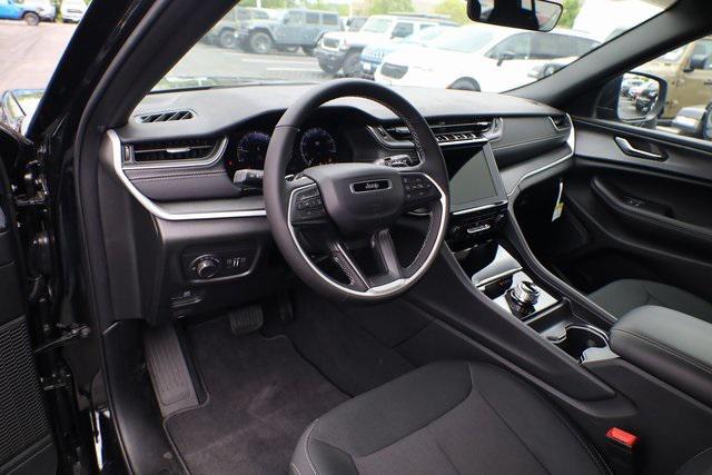 new 2025 Jeep Grand Cherokee L car, priced at $37,076