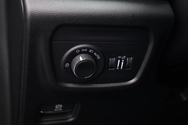 new 2025 Jeep Grand Cherokee L car, priced at $37,076