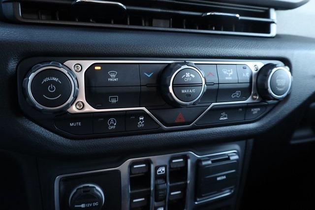 new 2025 Jeep Gladiator car, priced at $38,684