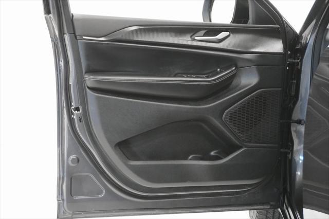 used 2024 Jeep Grand Cherokee car, priced at $27,890