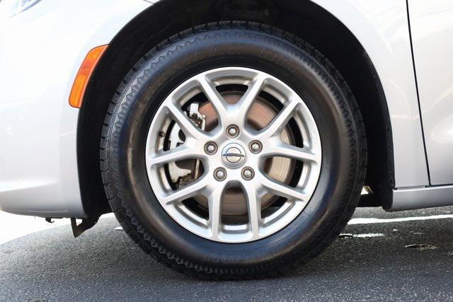 used 2023 Chrysler Pacifica car, priced at $22,700