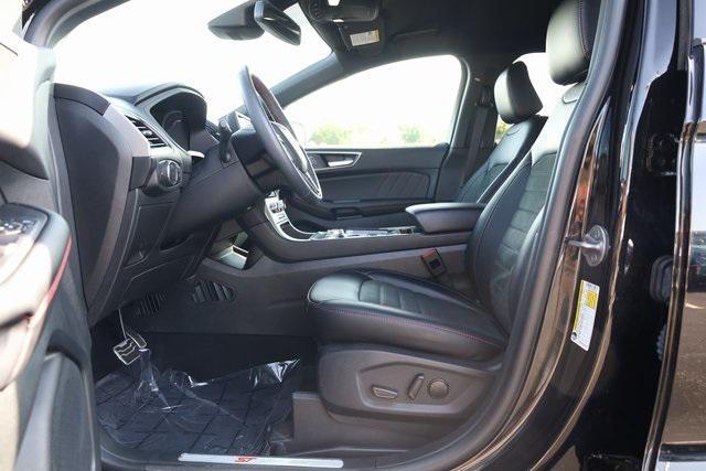 used 2024 Ford Edge car, priced at $35,000