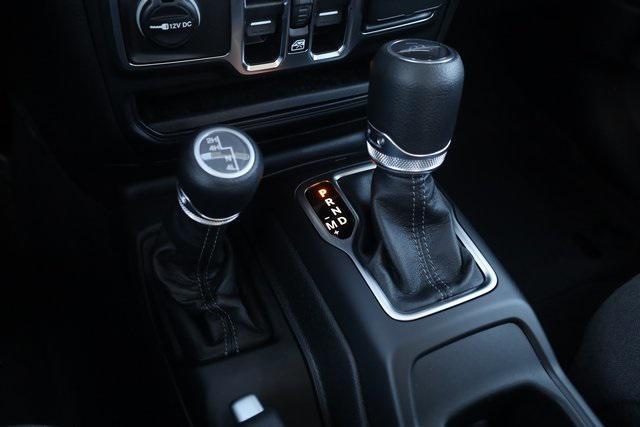 new 2025 Jeep Gladiator car, priced at $37,353