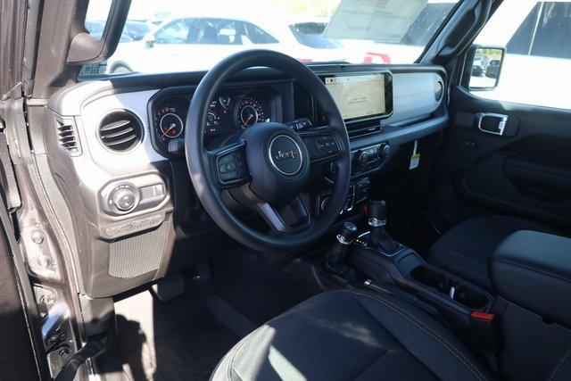 new 2025 Jeep Gladiator car, priced at $37,353