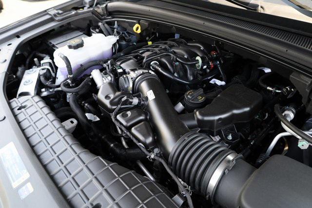 new 2025 Jeep Grand Cherokee car, priced at $36,800