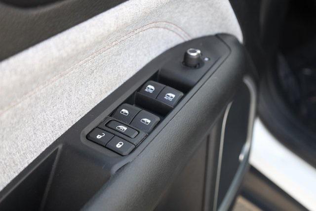 used 2022 Jeep Compass car, priced at $21,900