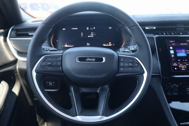 new 2025 Jeep Grand Cherokee car, priced at $39,615