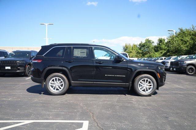 new 2025 Jeep Grand Cherokee car, priced at $39,615