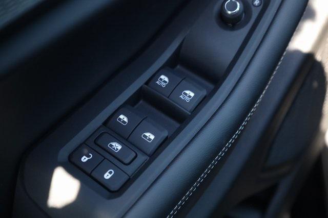 new 2025 Jeep Grand Cherokee car, priced at $39,615