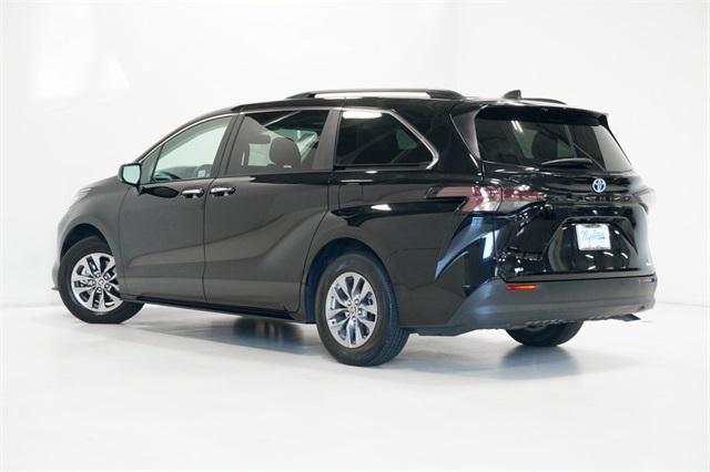 used 2023 Toyota Sienna car, priced at $38,718