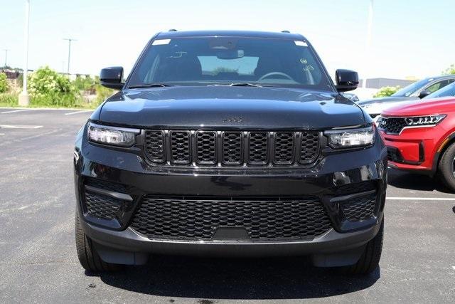 new 2024 Jeep Grand Cherokee car, priced at $41,977