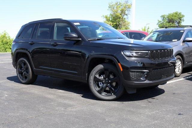 new 2024 Jeep Grand Cherokee car, priced at $41,977