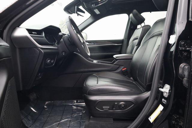 used 2024 Jeep Grand Cherokee L car, priced at $37,100
