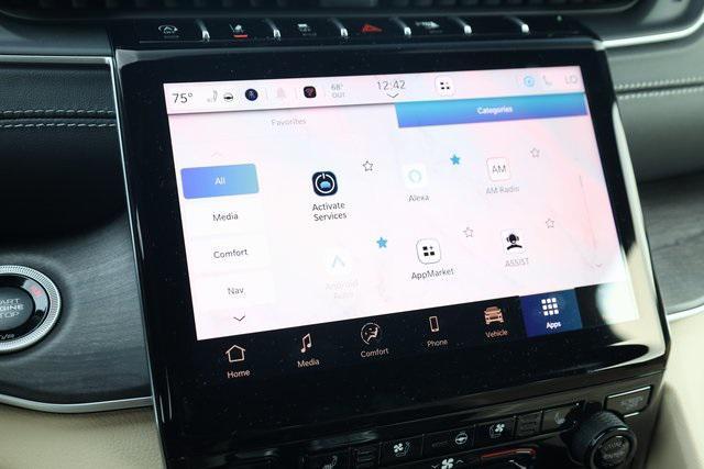 new 2025 Jeep Grand Cherokee car, priced at $46,942