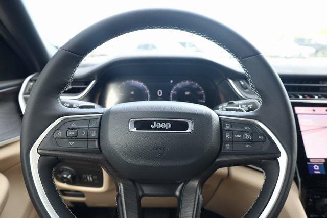 new 2025 Jeep Grand Cherokee car, priced at $46,942