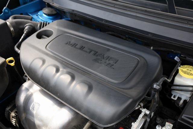used 2023 Jeep Cherokee car, priced at $22,200