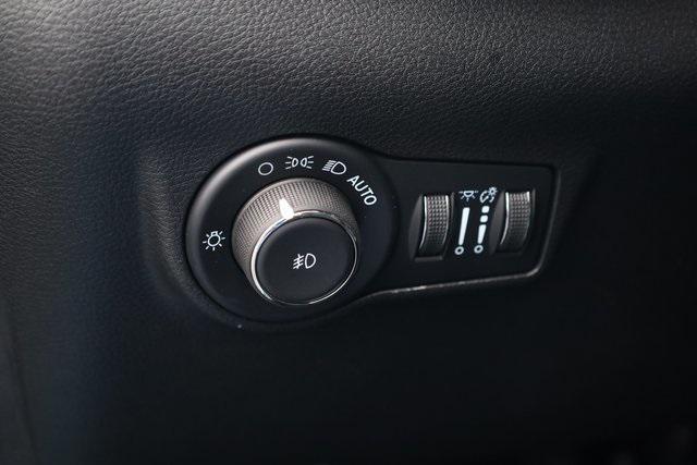 new 2025 Jeep Compass car, priced at $30,760